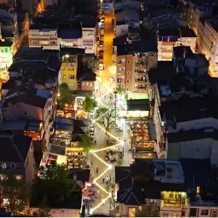 Mutlu Flat